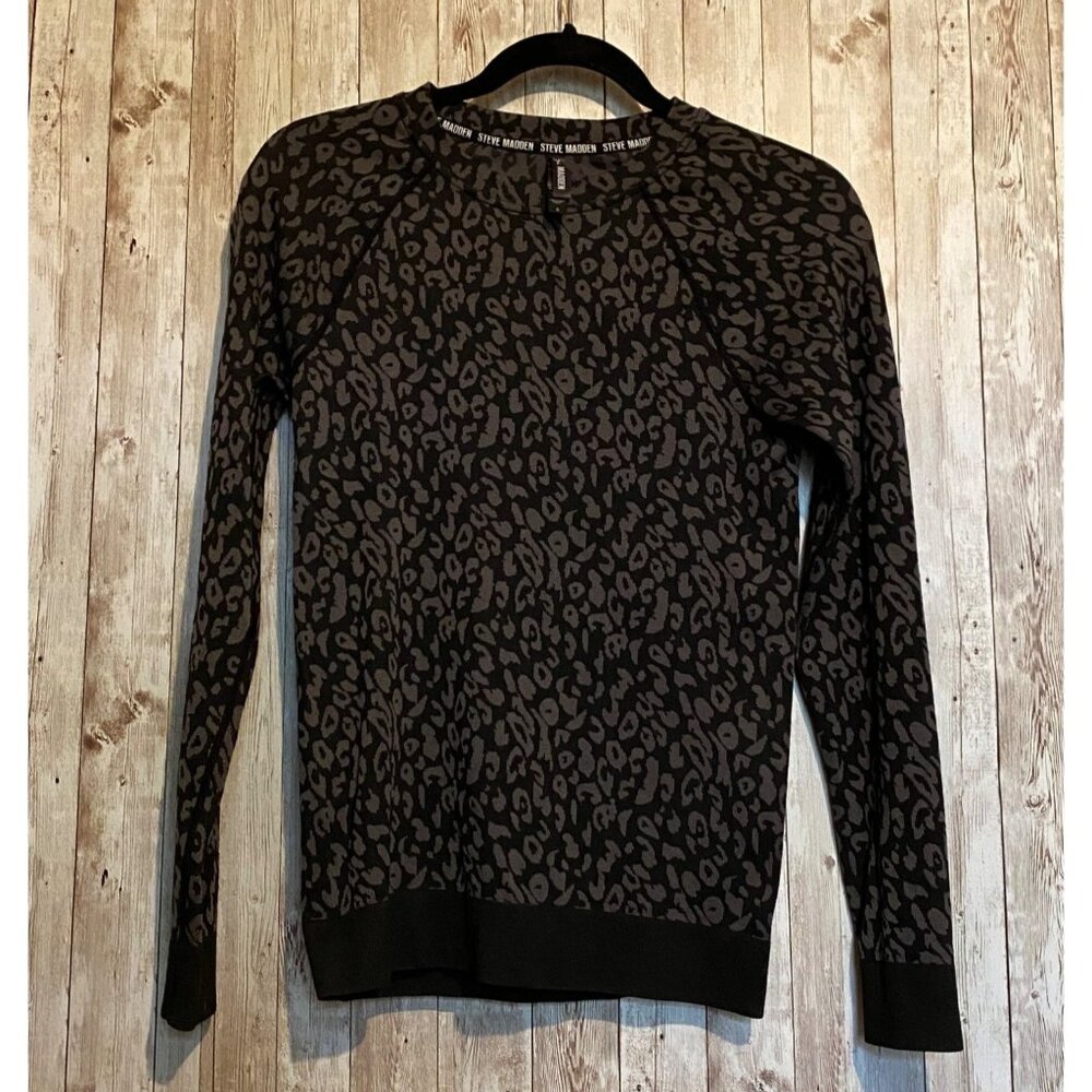 Women's Steve Madden Long Sleeve Black & Gray Leopard Print Shirt Size Small